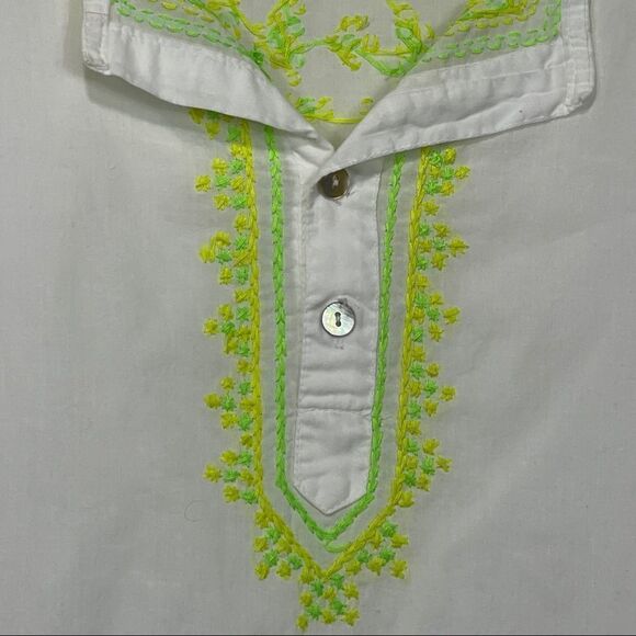 Subtle Luxury White and Green Boyfriend Shirt - Picture 10 of 12